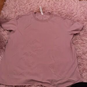 Lululemon pink tee shirt